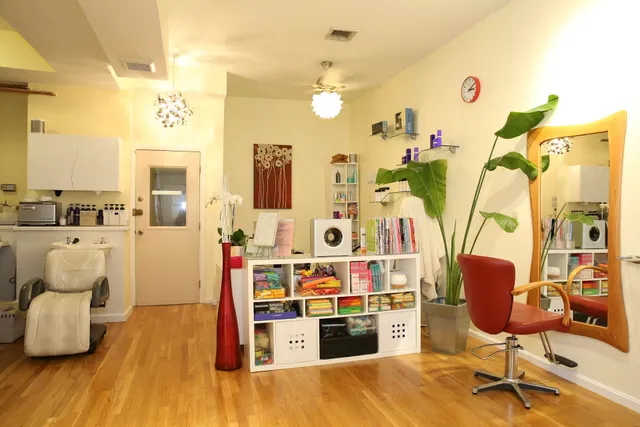 Mie.Higashimoto Hair Salon