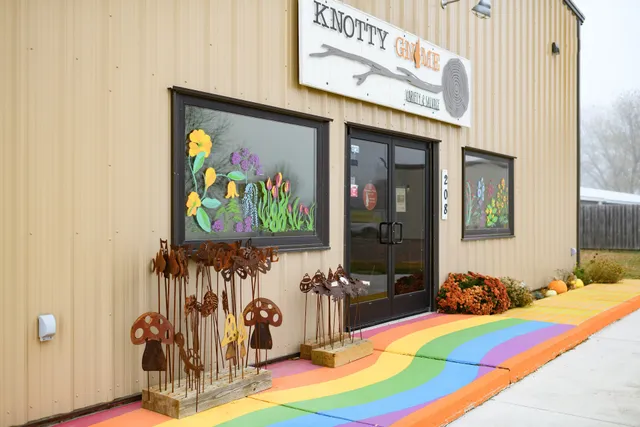 Knotty Gnome Variety & Salvage