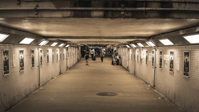 新世界への通り小路