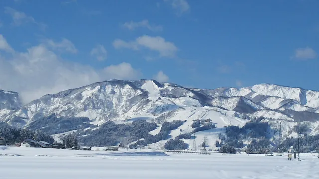 Ishiuchi Maruyama Ski Resort / The Veranda at Ishiuchi