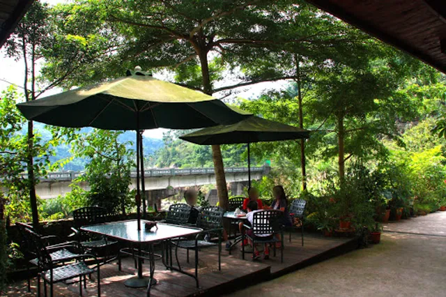 溪頭和雅谷餐廳