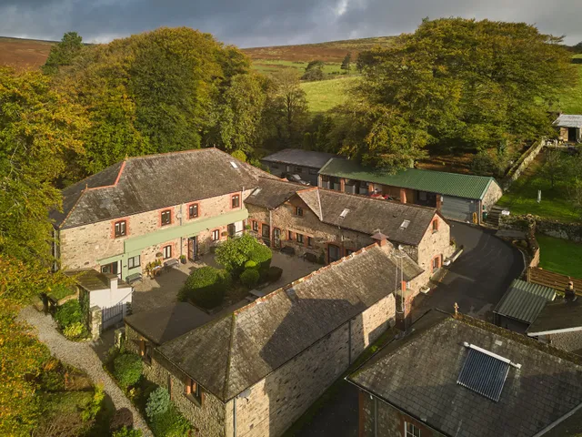 The Cottages at Blackadon Farm