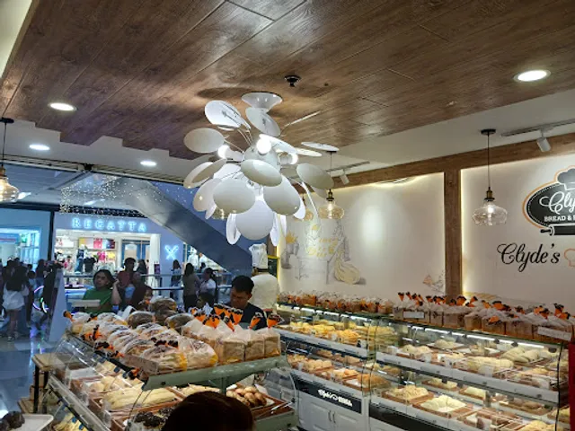 Clyde’s Breads & Pastries