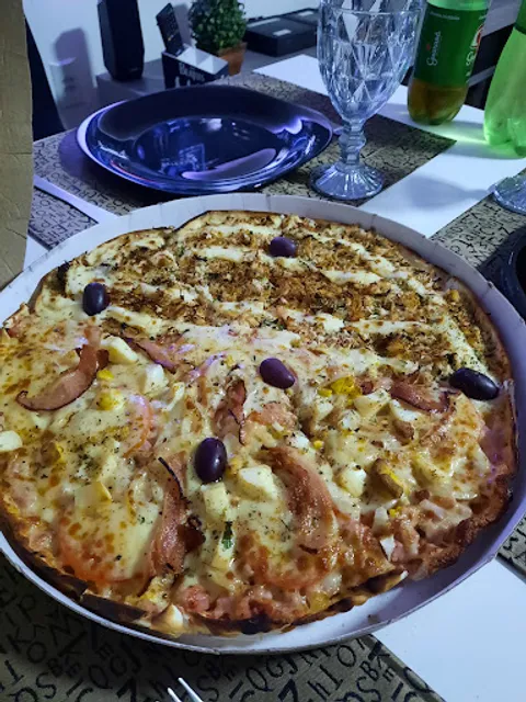 Francis Pizzas - Delivery de Pizza - Entrega de Pizza - A sua Pizzaria em Santo André