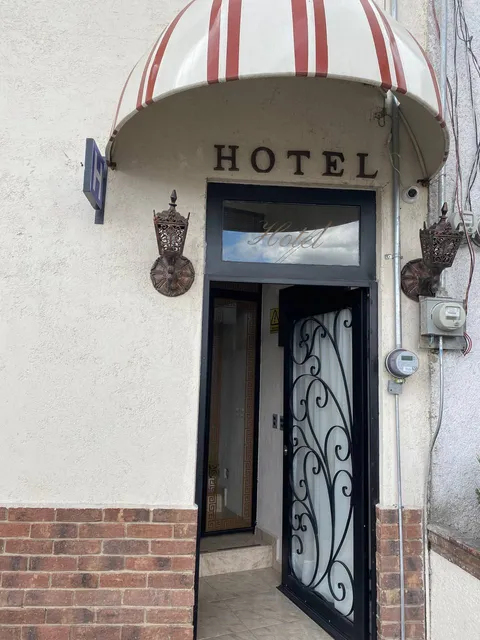 Hotel Central Pirámides