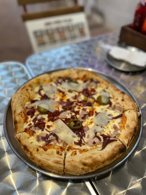 Bacon Salmon - Pizza Caravan