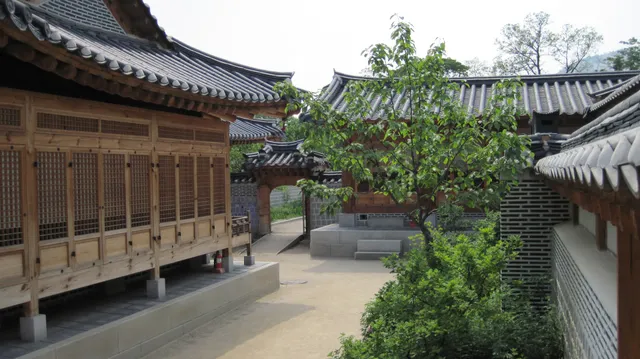 Geoncheonggung Residence