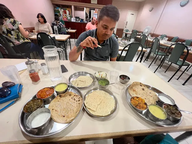 Asher's Africana Pure Vegetarian Restaurant