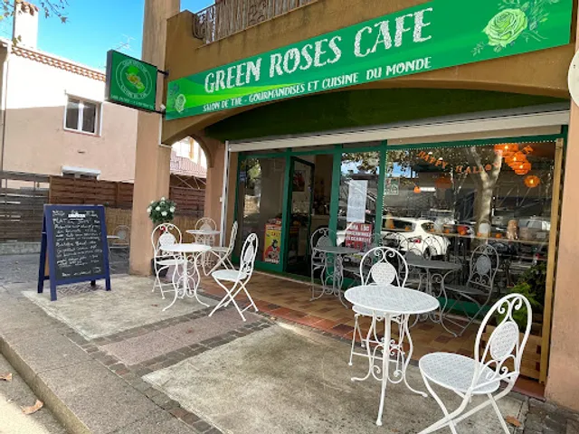 GREEN ROSES CAFE