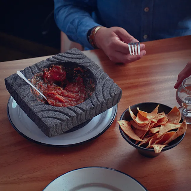 Tres Cuervos Restaurante & Cantina