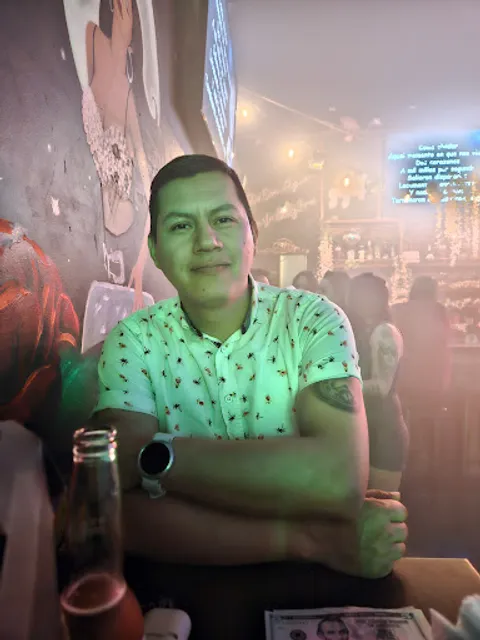 Kiki’s Sport Bar & Restaurant