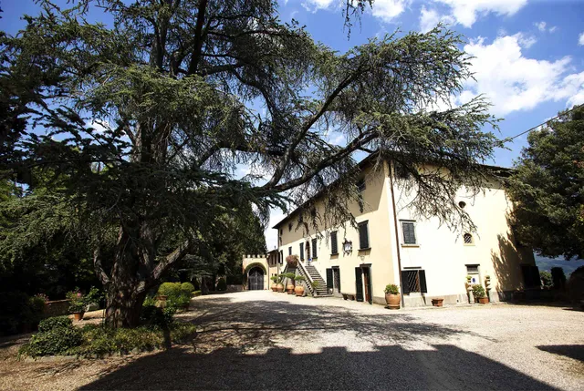 Castello di Poggio Petroio