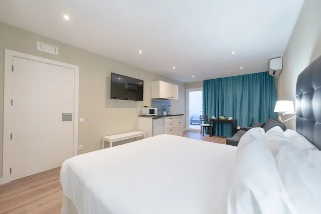 Senator Barcelona Apartments