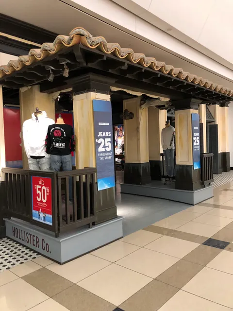 Victoria's Secret & PINK