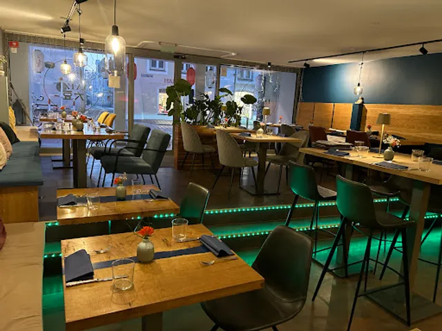 DAIZU /// vietnamese and sushi