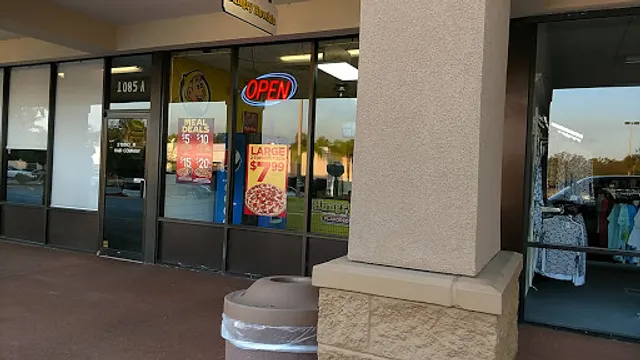 Hungry Howie's Pizza & Subs