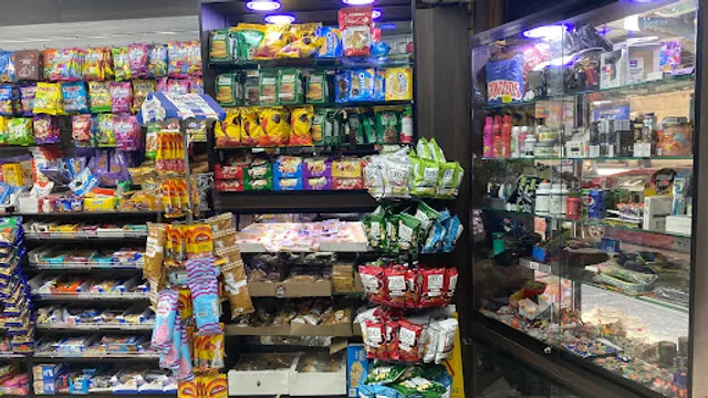 Fresh gourmet deli & juice bar