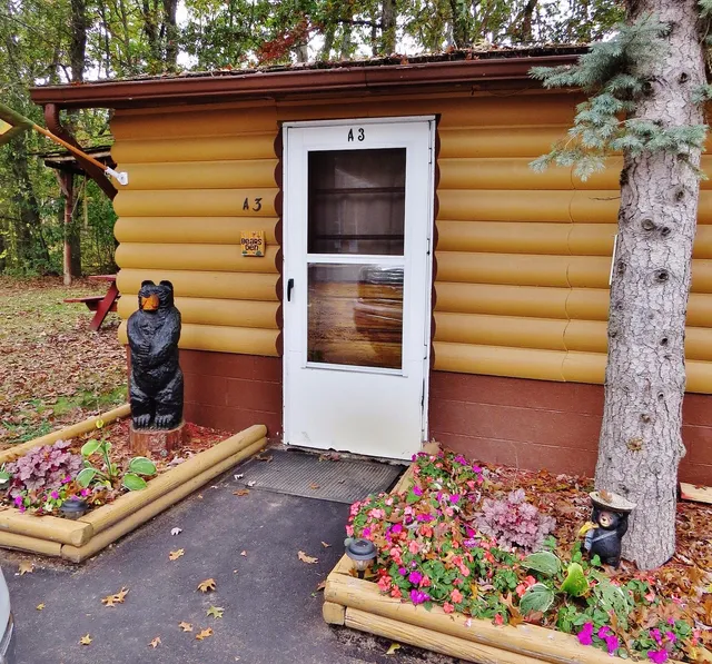 Alpine Motel & Cabins