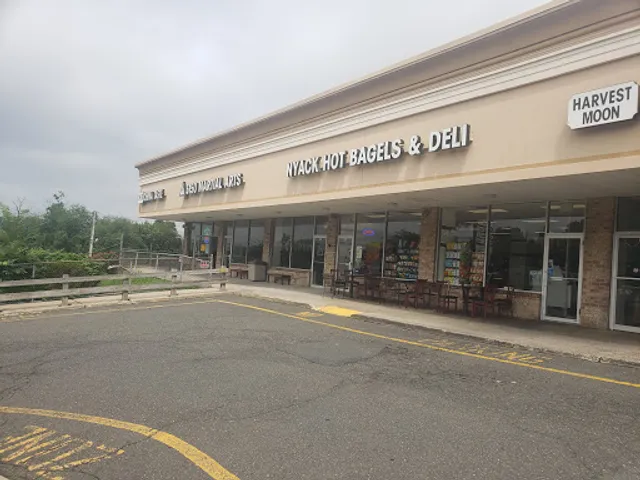 Nyack Hot Bagels and Deli