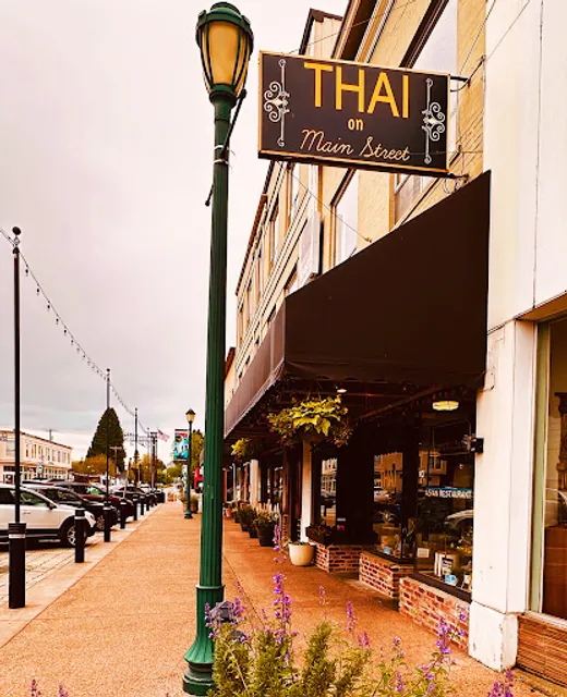 Thai On Main Street