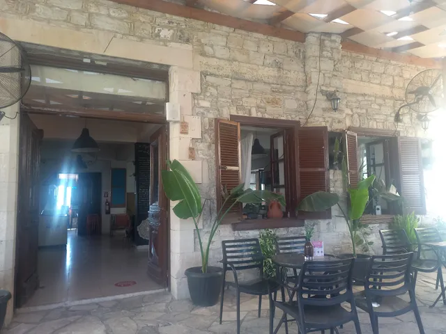 Marikkou pou ta Lefkara - Local Coffee Shop