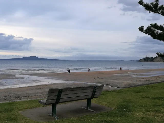 Browns Bay Marine Centre