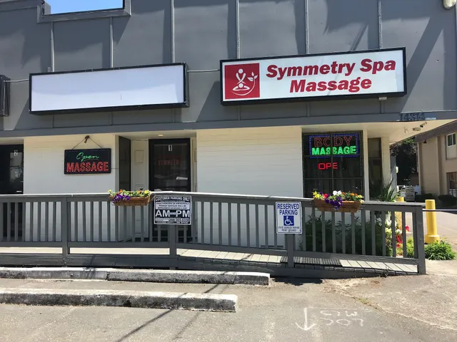 Symmetry Spa Massage
