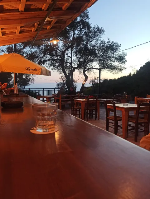 Elia Taverna and rooms