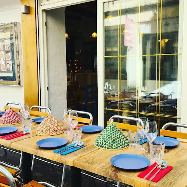 Ban Kai Jaa, Thai Restaurant