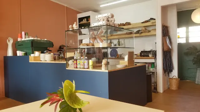 Neil Cafe and Bistro