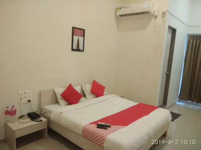 Super OYO Hotel Anant Bliss
