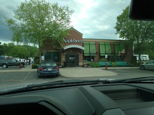 Applebee's Grill + Bar