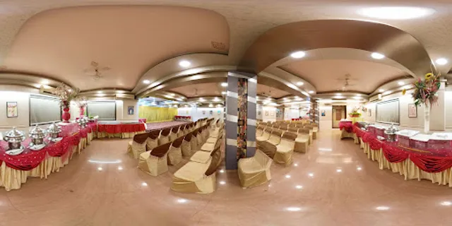 Jain Subkuchh Food Plaza