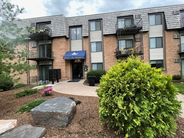 Wayzata Lake Apartments