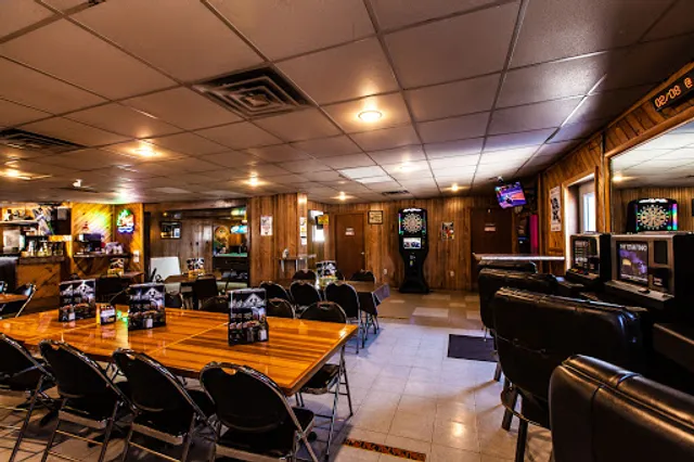 Crystal River Bar & Grill