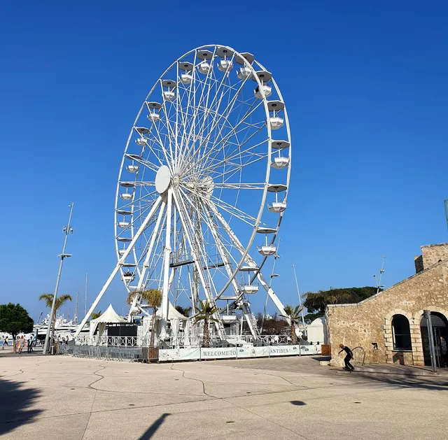 Esplanade du Pré des Pêcheurs