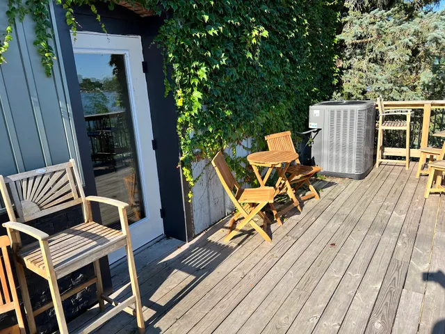 The Green Bean Coffee & Sweet Shop