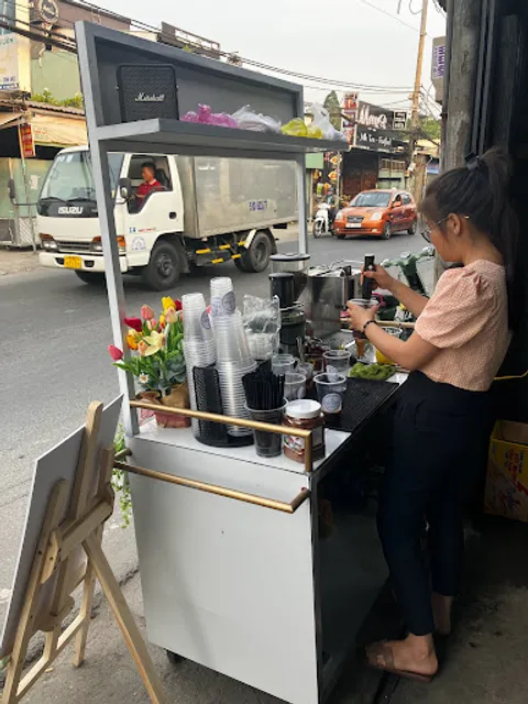 Tiệm trà, coffee Cô Thắm