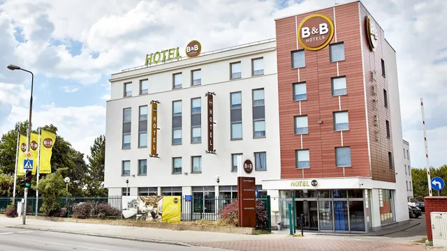 B&B HOTEL Warszawa-Okęcie