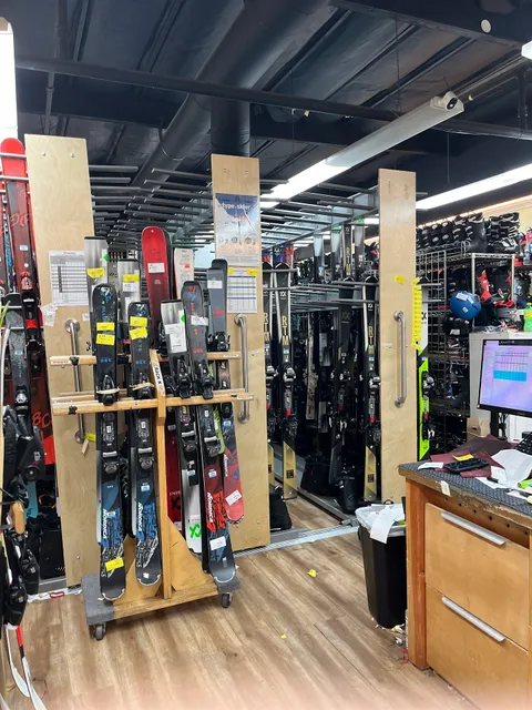 The Ski Renter of Mountain View