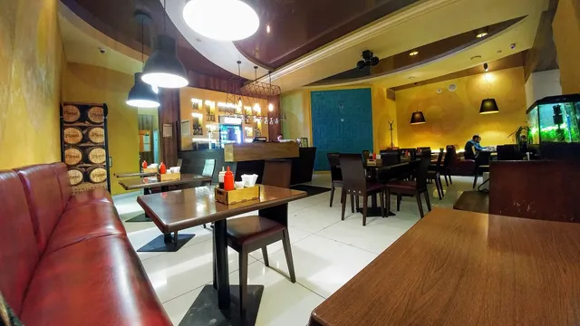 Poznaya Na Oktyabr'skoy Revolyutsii