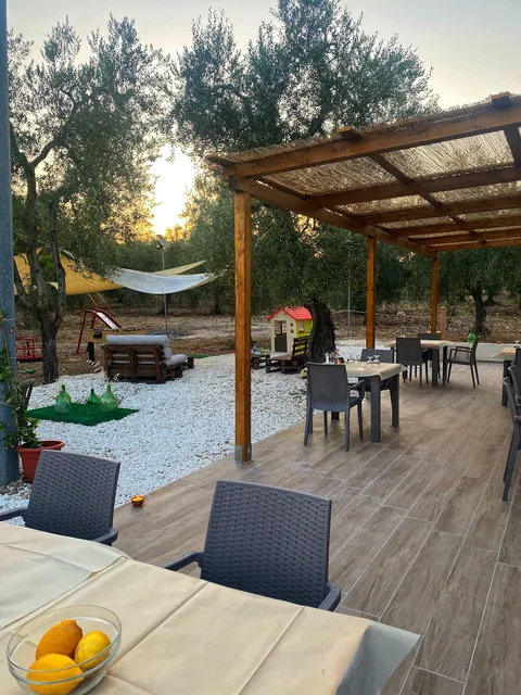 Agriturismo Azzarone Ristorante e Camere