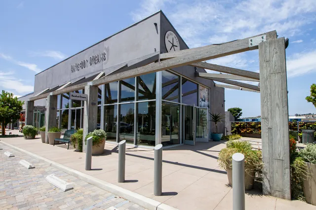 Barefoot Dreams Flagship Store