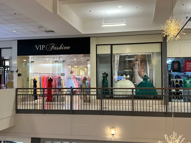 VIP Fashion