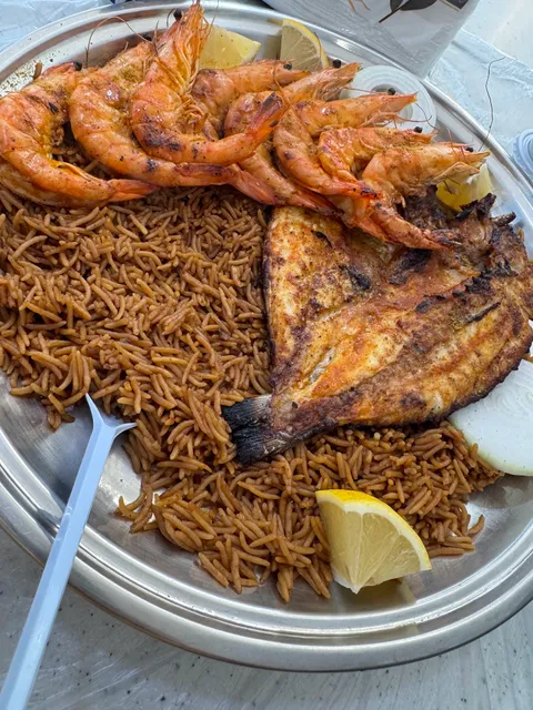 مطعم مذاق السمك