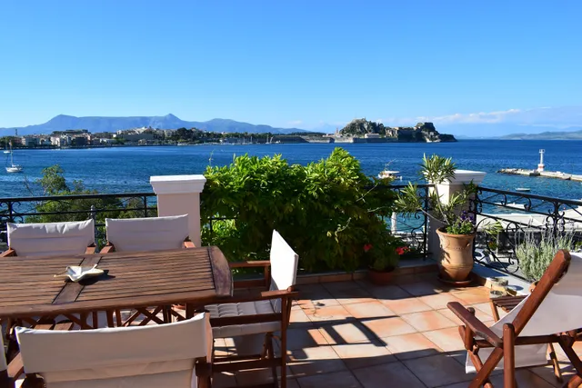 Garitsa Bay Apartment