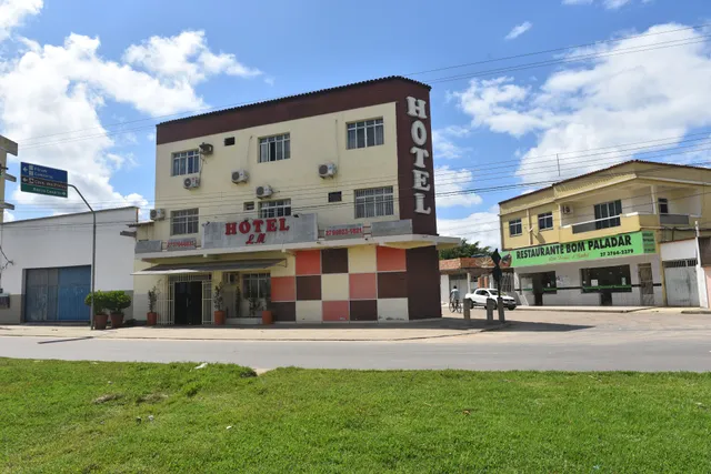 Hotel LM Pedro Canário