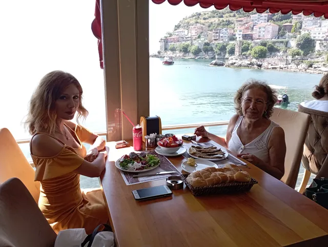 Avzem Alkolsüz Cafe Restaurant