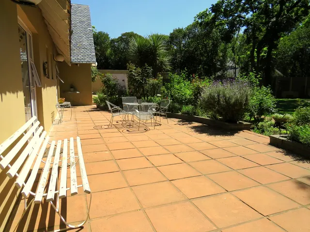 Bordeaux Haven Guest House