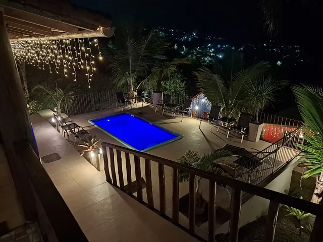 Sunset Chalés e Suítes